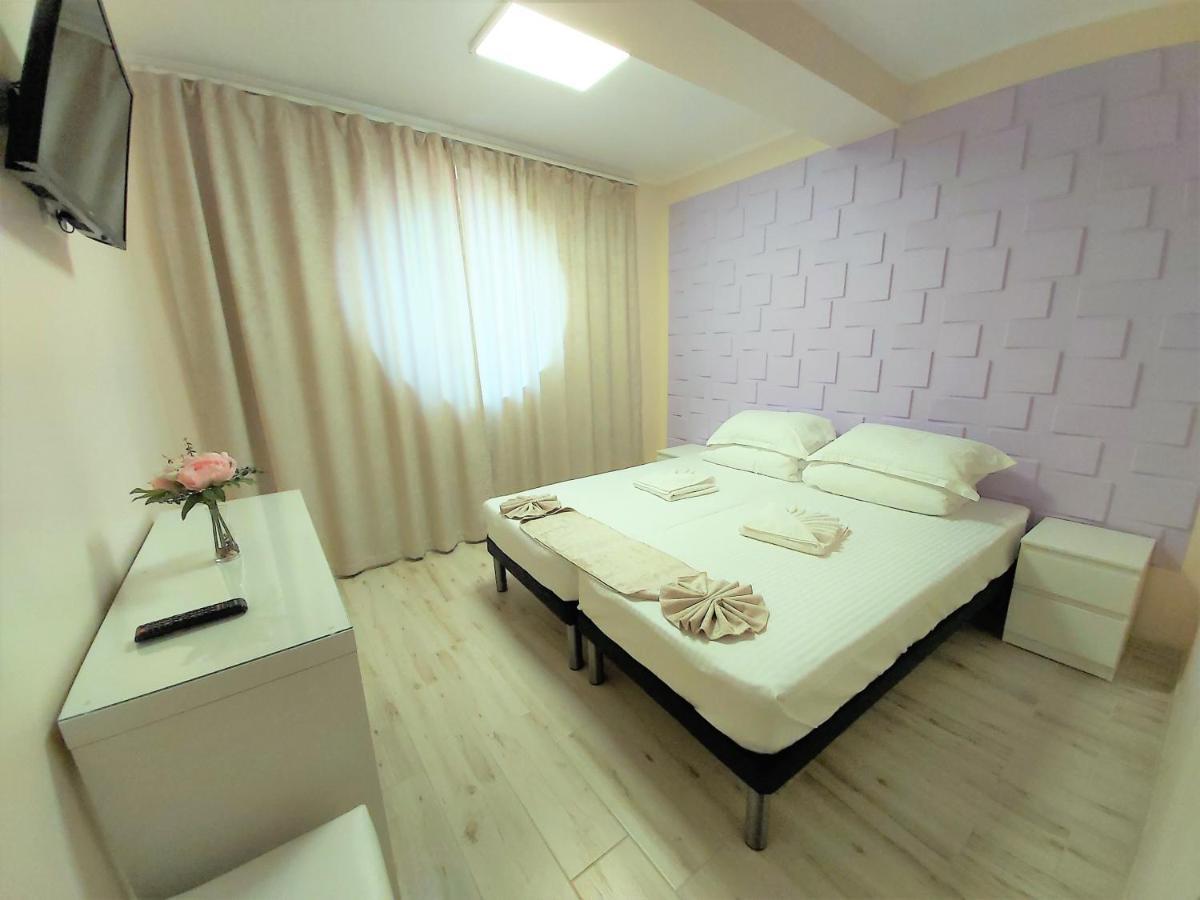 Camere De Inchiriat Băltenii de Sus Exterior foto